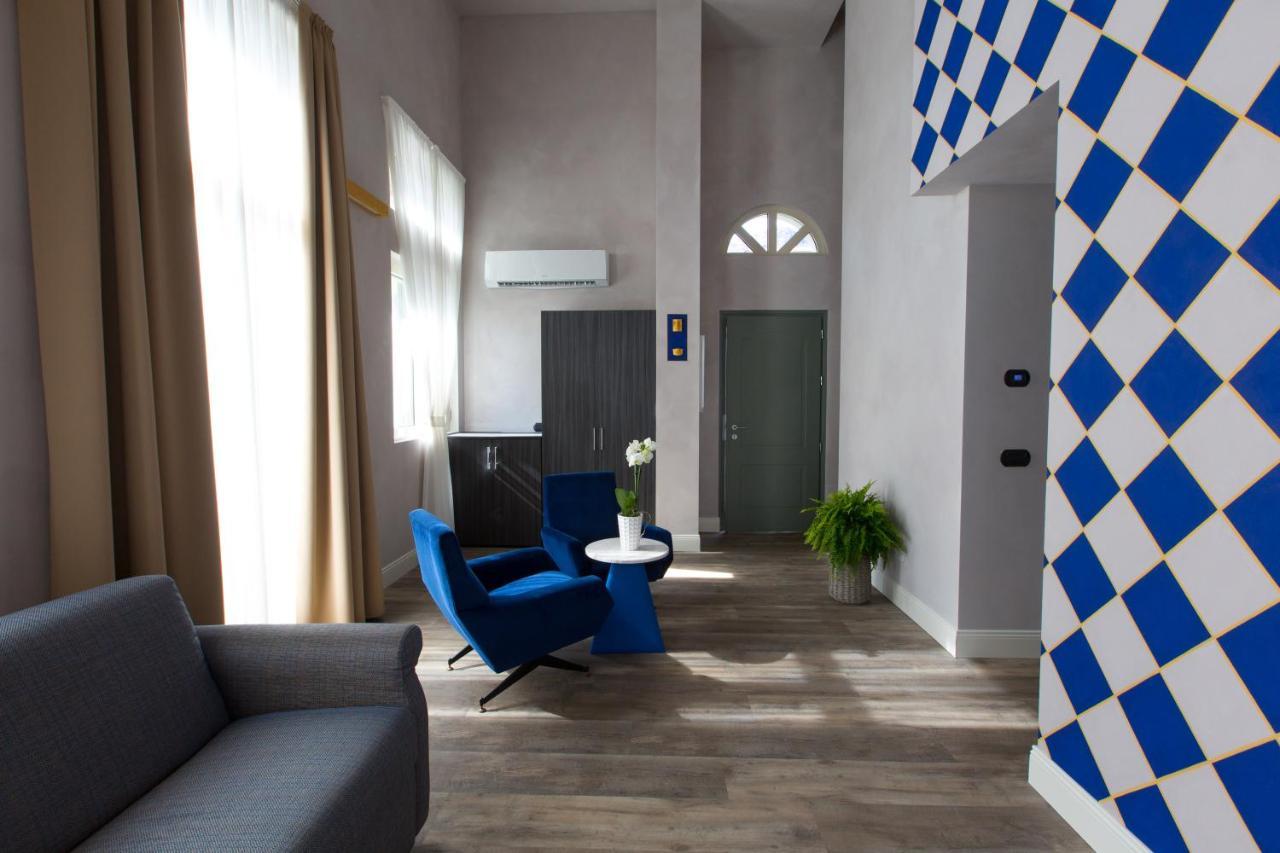 Hotel Al Campanile - Luxury Suites & Apartments Baveno Eksteriør billede