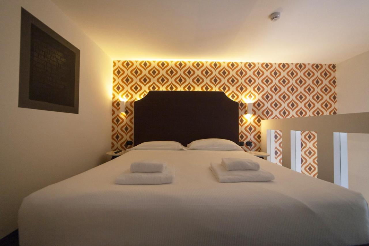 Hotel Al Campanile - Luxury Suites & Apartments Baveno Eksteriør billede