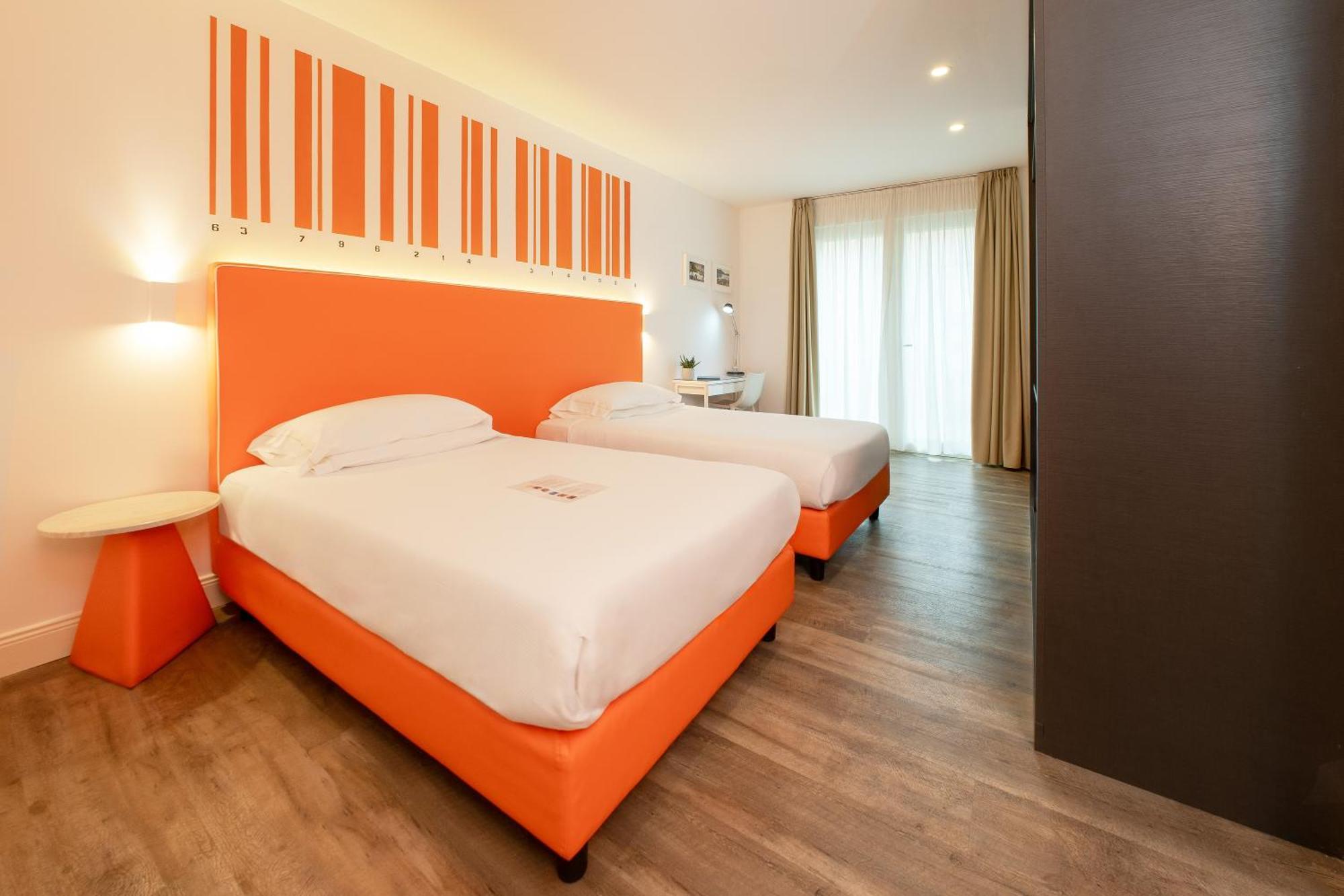 Hotel Al Campanile - Luxury Suites & Apartments Baveno Eksteriør billede