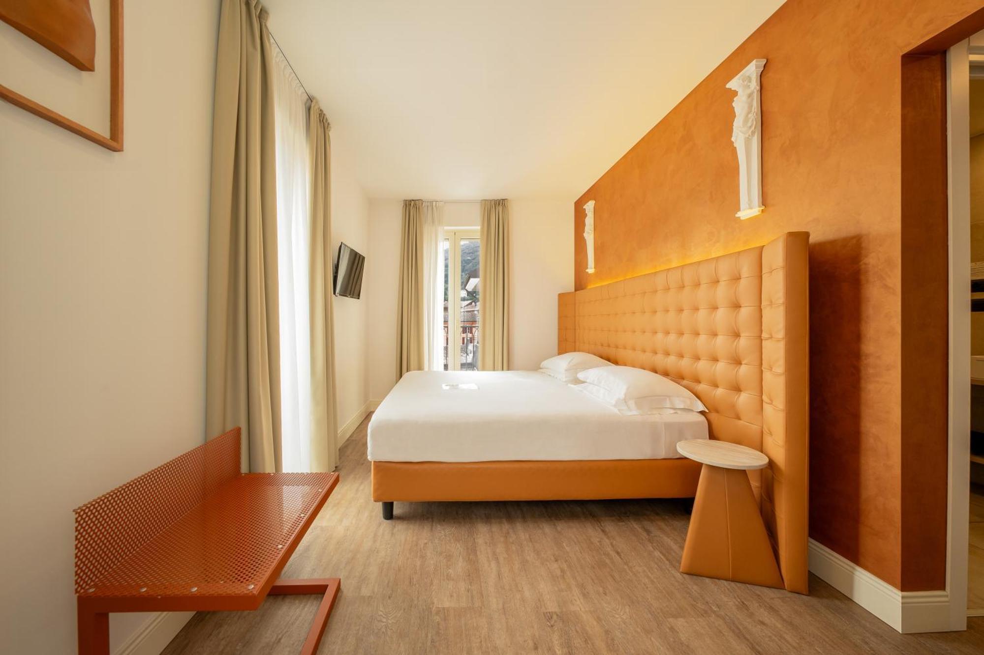 Hotel Al Campanile - Luxury Suites & Apartments Baveno Eksteriør billede