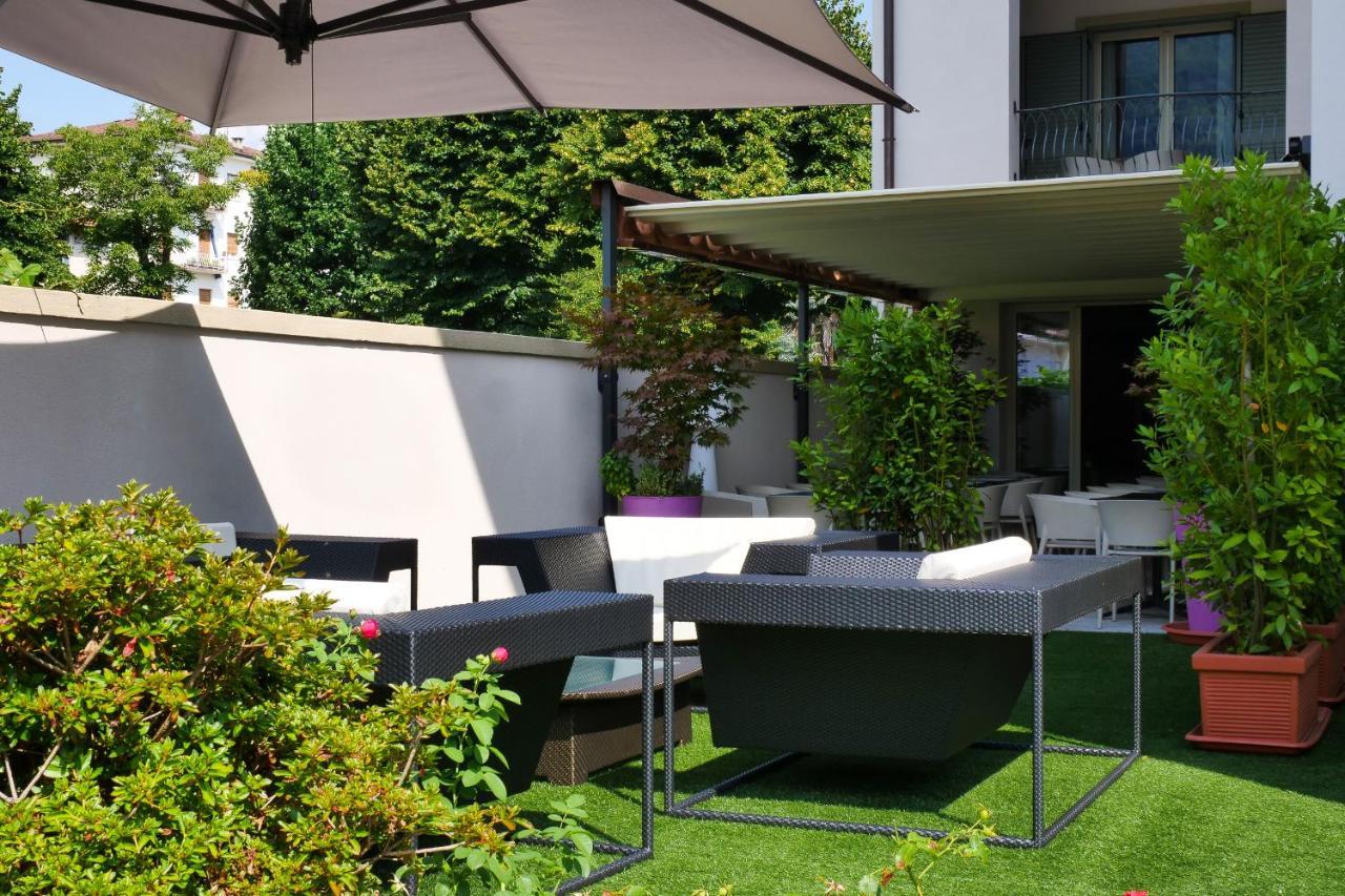 Hotel Al Campanile - Luxury Suites & Apartments Baveno Eksteriør billede