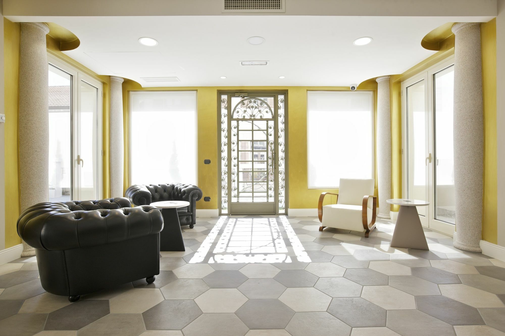 Hotel Al Campanile - Luxury Suites & Apartments Baveno Eksteriør billede